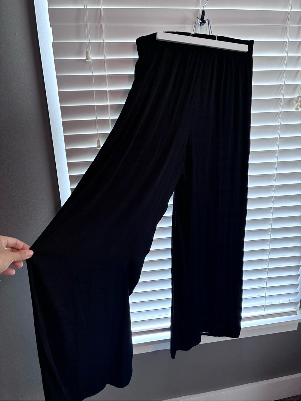 Zara Black wide Leg satin pants